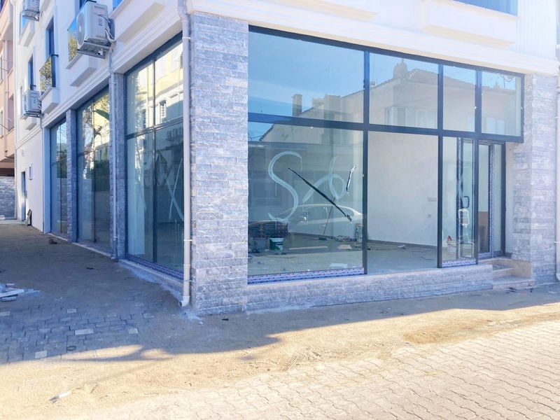 Çanakkale Ayvacık Küçükkuyu-Satılık Liman İçinde Denize 60 m Dükkân